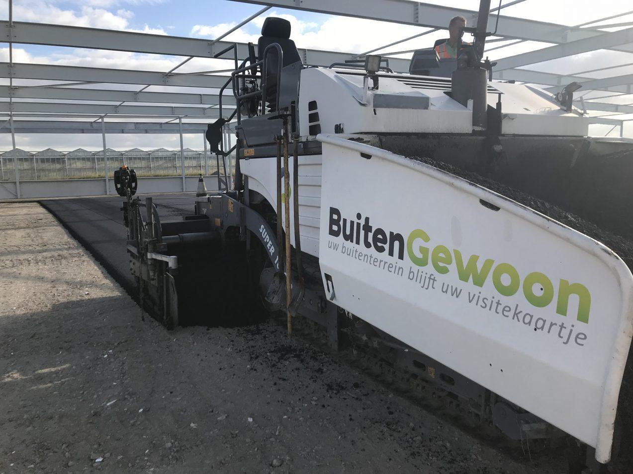 Slijtlaag asfalt aanbrengen